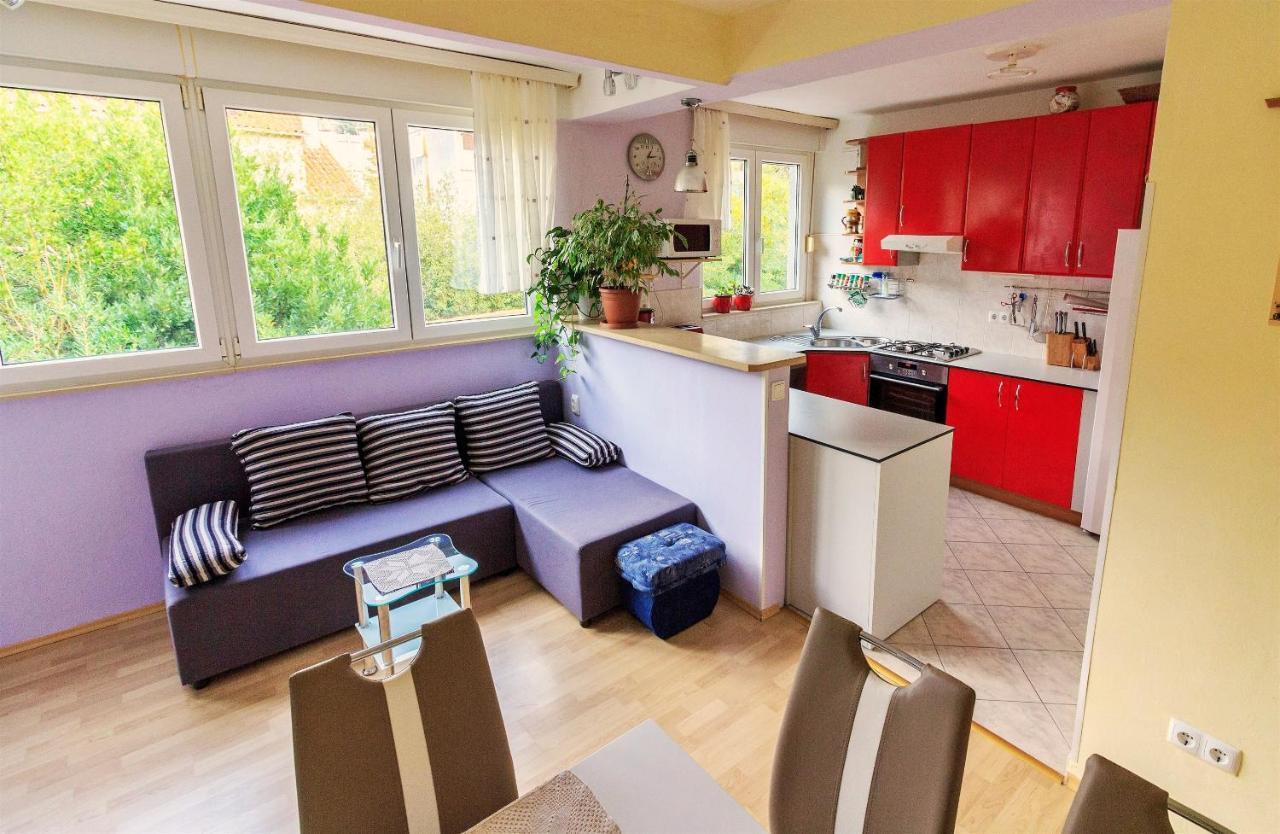 Apartment Anita Омиш Экстерьер фото
